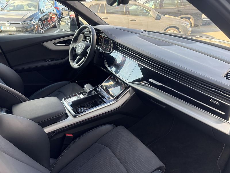 Audi Q7 (2024) 60 eTFSi 360kW - fotka 17 z 25