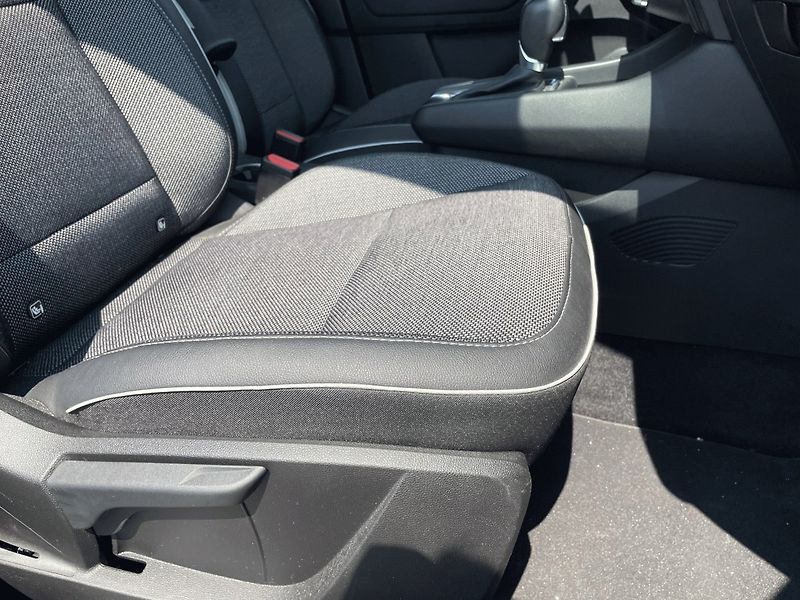 Renault Captur (2020) 1.3 TCe,103kW,Automat,Intens,Č - fotka 37 z 40