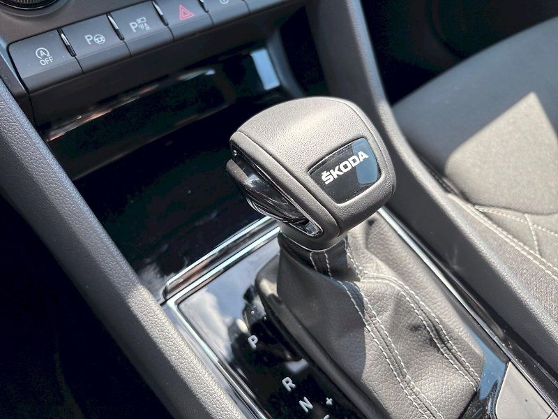 Škoda Karoq (2024) Sportline 1.5 TSI DSG 110 kW - fotka 33 z 33