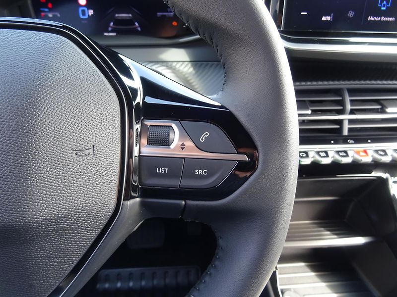 Peugeot 2008 (2026) ALLURE Hybrid 145k e-DCS6 - fotka 21 z 42