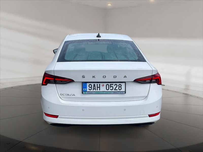 Škoda Octavia 1,5 TSI 110 Style - fotka 5 z 11