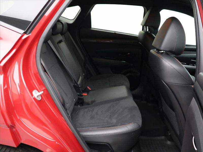 Hyundai Tucson 1,6 T-GDI 110kW CZ N-Line - fotka 14 z 37