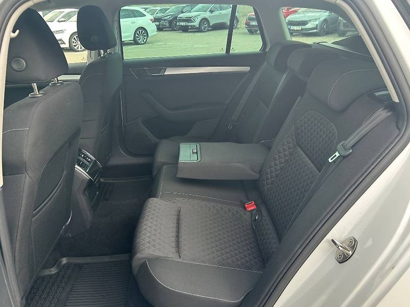 Škoda Superb Ambition 7DSG 2,0TDI - fotka 8 z 24