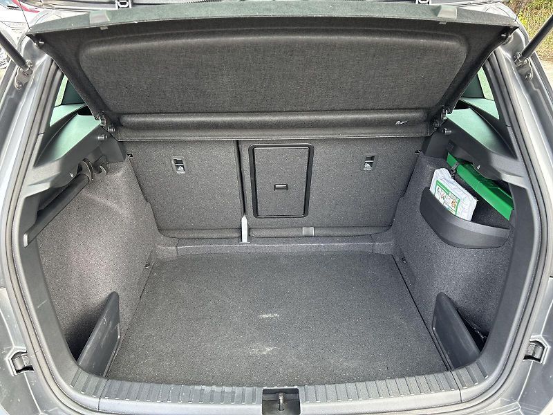 Škoda Karoq (2023) 1.5 TSI Sportline - fotka 30 z 31