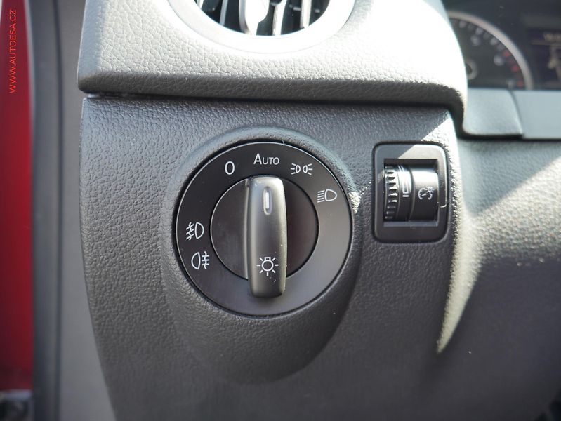 Volkswagen Tiguan (2009) 2.0 TSi 4x4, ČR, DSG, bixen - fotka 15 z 19