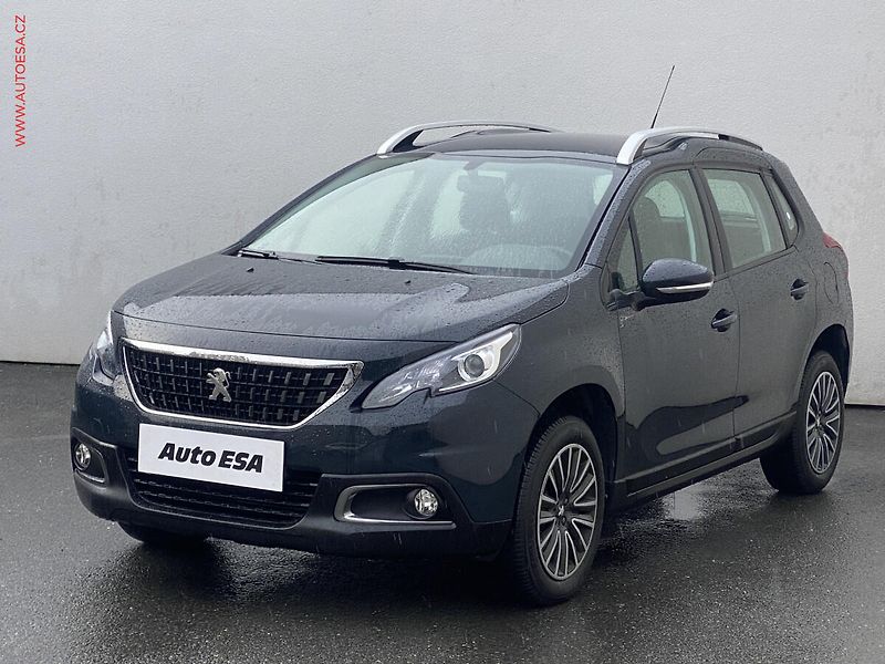 Peugeot 2008 (2018) 1.2 PT, ČR, Active, +kola - fotka 3 z 16