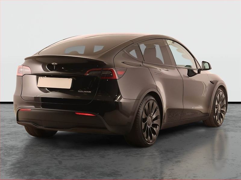 Tesla Model Y (2023) Performance 79kWh, SoH 93% - fotka 5 z 33