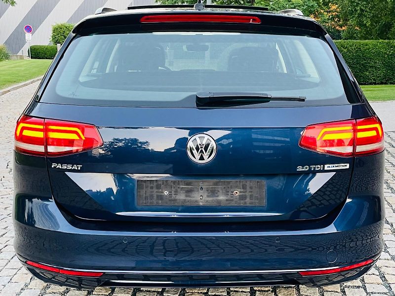 Volkswagen Passat 2.0TDI AUTOMAT KAMERY SERVISKA - fotka 15 z 49