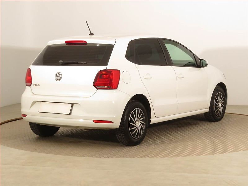Volkswagen Polo (2017) 1.0 - fotka 5 z 14