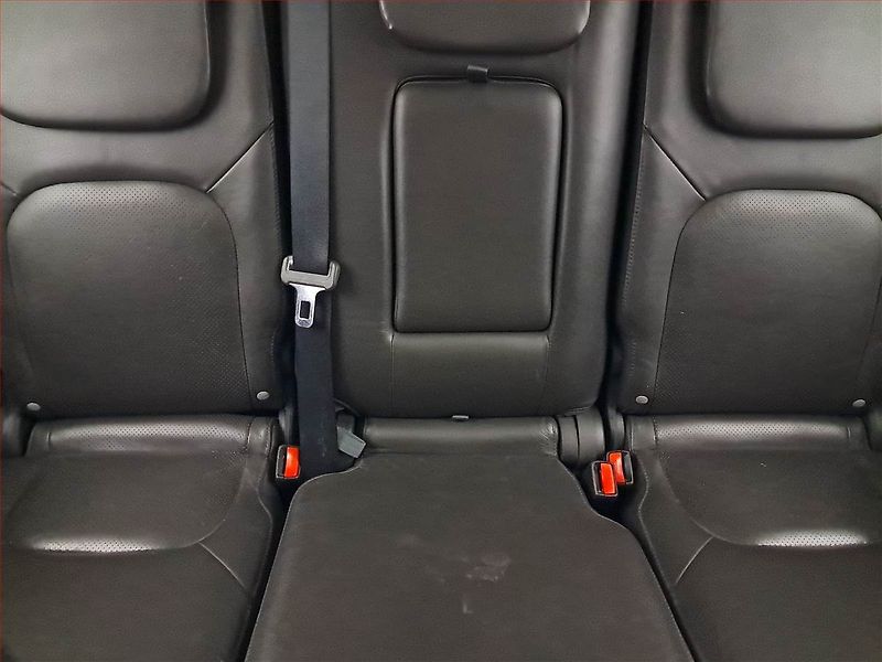Nissan Pathfinder (2011) 2.5 dCi, 4X4, Automat, 7 míst - fotka 10 z 27