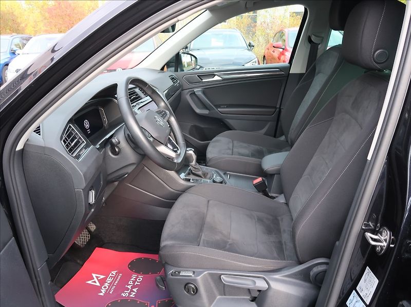 Volkswagen Tiguan 2,0 TDi,110kW,Elegance,ČR,4x4 - fotka 12 z 28