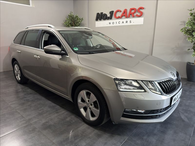 Škoda Octavia 1,6   TDI DSG STYLE+ VIRTU ACC - fotka 2 z 43