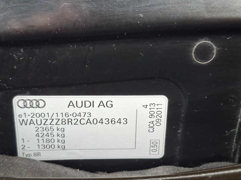 Audi Q5 (2012) 2.0TDI 105kW QUATTRO S-LINE - fotka 33 z 35