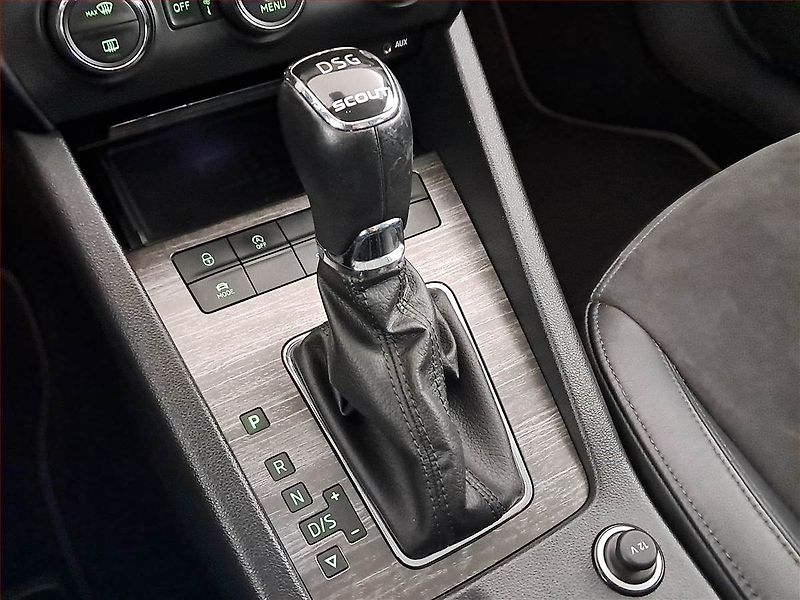 Škoda Octavia (2016) Scout 2.0 TDI, 4X4, Automat - fotka 13 z 22