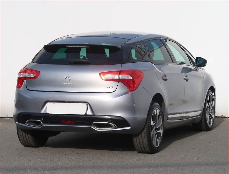 Citroën DS5 (2016) 2.0 BlueHDI, Automat - fotka 5 z 23