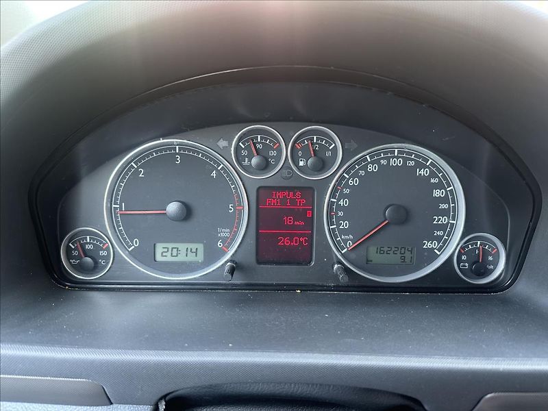 Volkswagen Sharan 1,9 TDI NOVÉ ROZVODY 7.MÍST - fotka 16 z 28