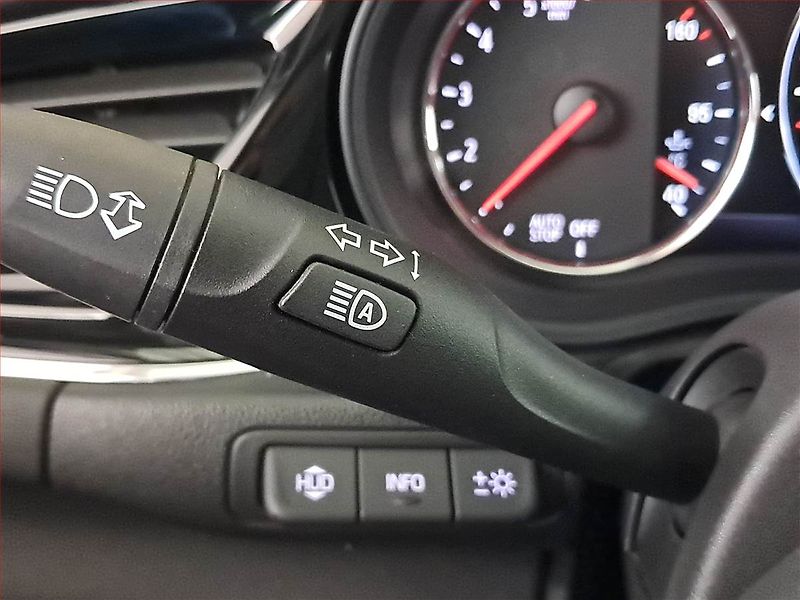 Opel Insignia (2018) 2.0 CDTI, Serv.kniha, Kůže - fotka 22 z 22