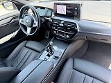 BMW Řada 5 530d Touring, Natáčecí náprava - náhled 14