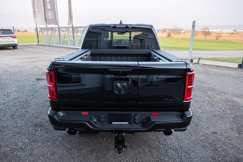 Dodge RAM (2025) 1500 LIMITED 3.0l - fotka 7 z 15