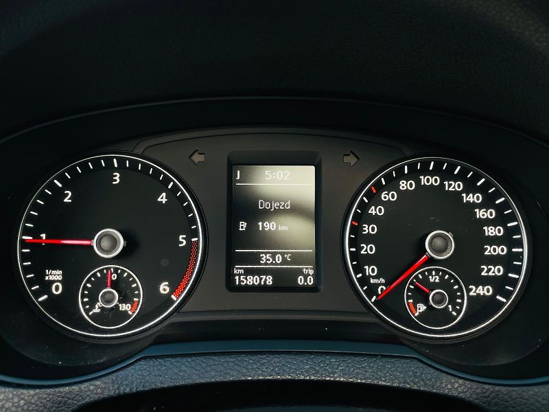 Seat Alhambra 2.0TDI MANUÁL SERVISKA TAŽNÉ - fotka 45 z 51
