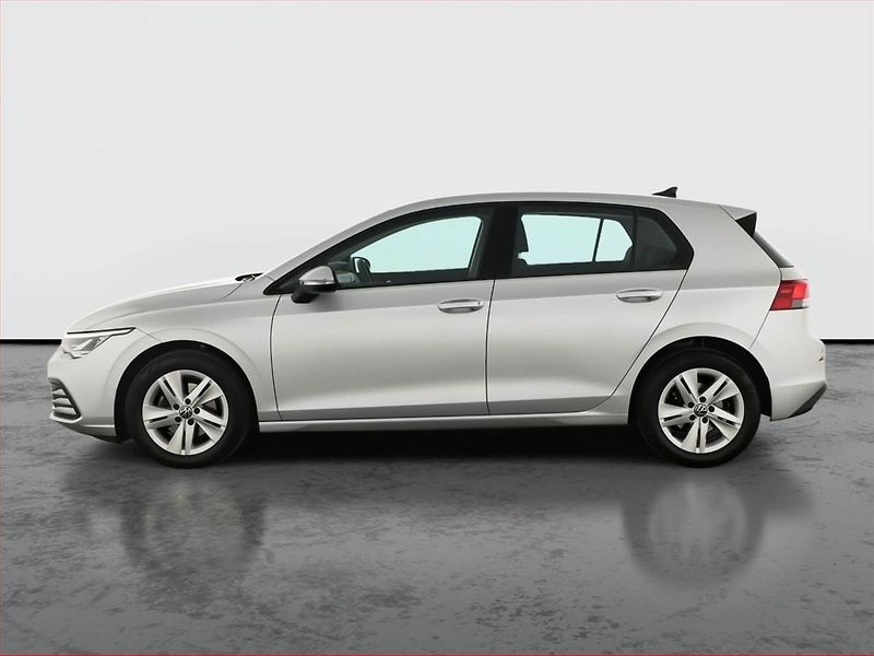 Volkswagen Golf (2020) Life 1.5 TSI, Serv.kniha - fotka 3 z 17