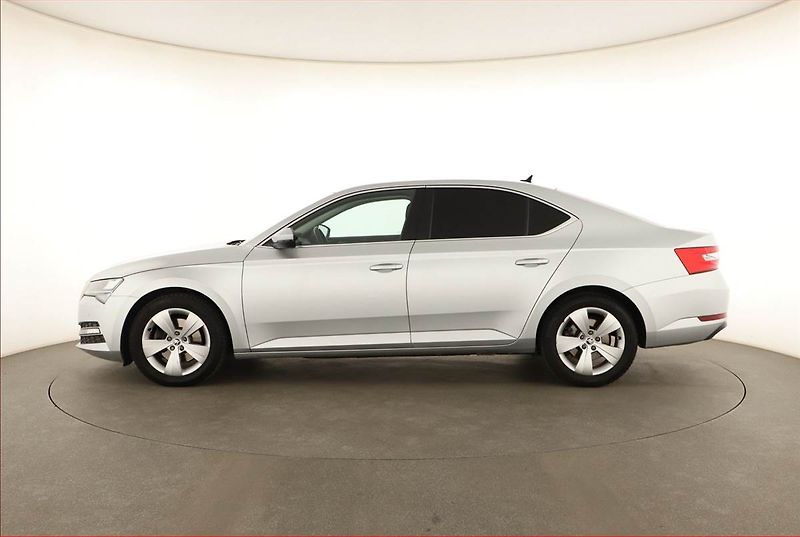Škoda Superb (2021) Style 2.0 TDI, Automat - fotka 3 z 20