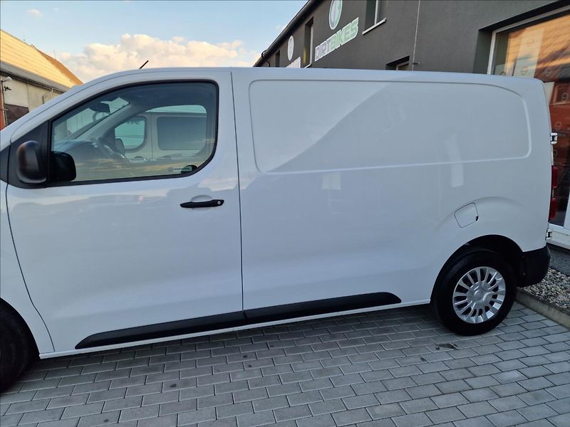 Toyota ProAce 2.0 D-4d 106kW L1, ČR, 1.Maj. - fotka 41 z 46