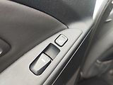Hyundai ix35 1.7 CRDI/85kW trikolor - náhled 12