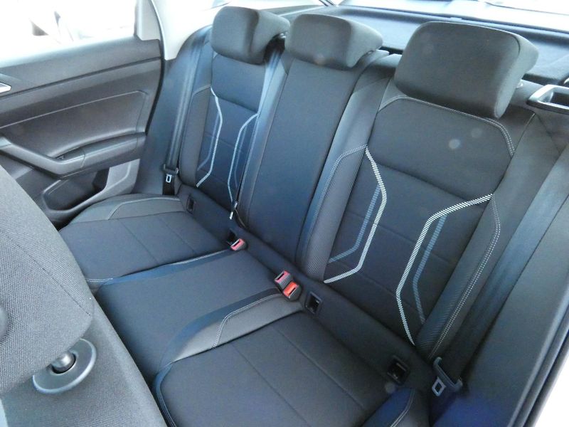Volkswagen Taigo Style 1.0 TSI - fotka 23 z 30