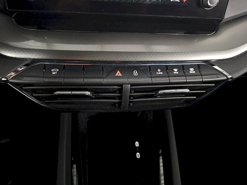 Škoda Octavia (2022) COMBI 1.5TSI 96kW DSG G-TEC AM - fotka 20 z 30