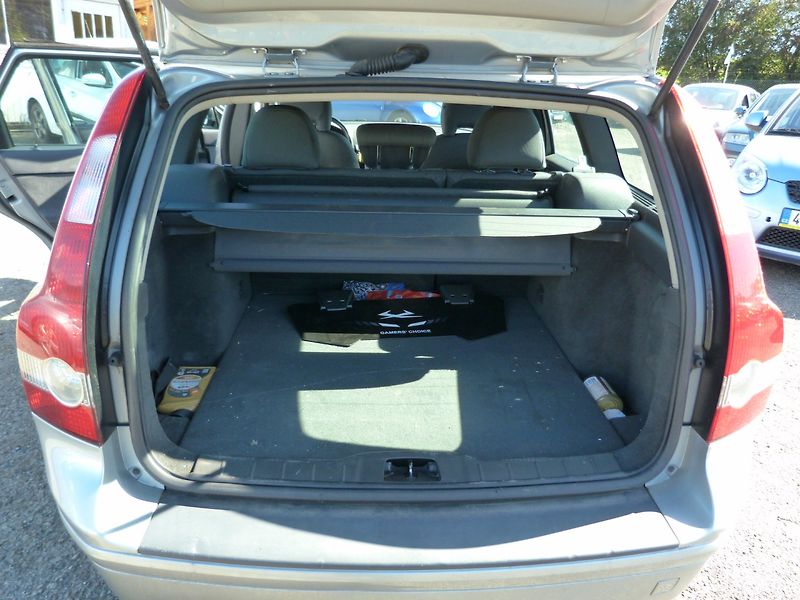 Volvo V50 1.6D 80kW - fotka 14 z 17