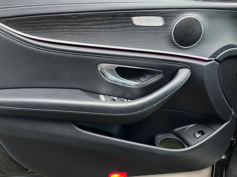Mercedes-Benz Třídy E Třída E 300 de 4MATIC kombi AM - fotka 13 z 18