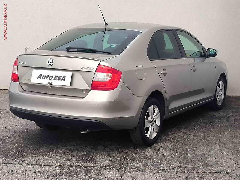 Škoda Rapid (2013) 1.4TSI, ČR, autoAC - fotka 4 z 15