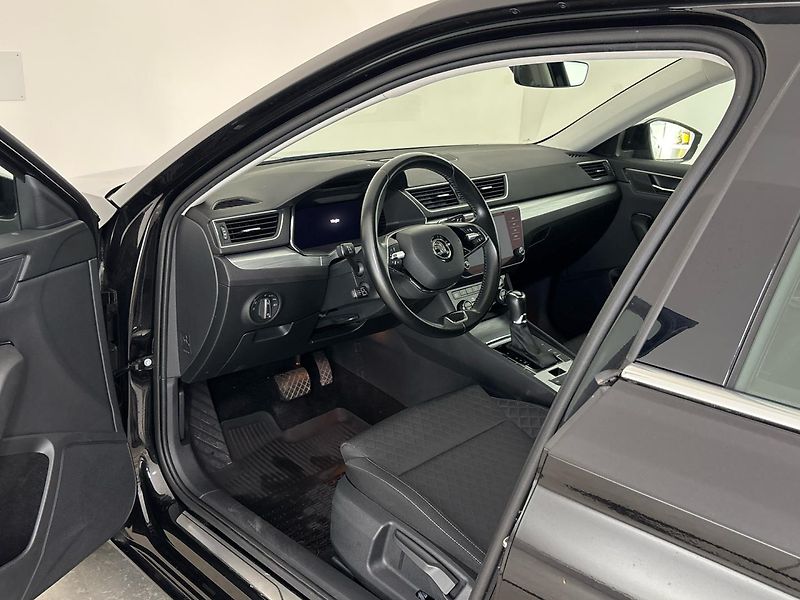 Škoda Superb Ambition DSG - fotka 6 z 28