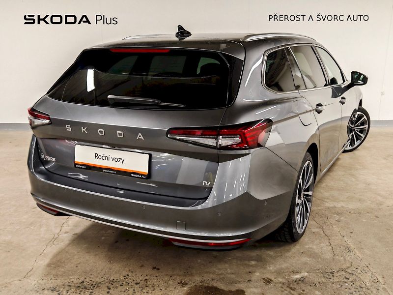 Škoda Superb (2024) Combi iV 1.5 TSI 150 kW DSG L& - fotka 2 z 35