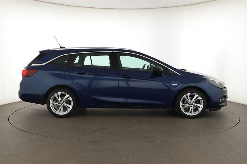 Opel Astra (2021) Elegance 1.5 CDTI, ČR,1.maj - fotka 6 z 14