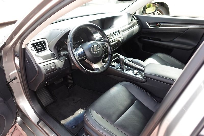 Lexus GS F 2,0T 180kW A/T Executive - fotka 14 z 40