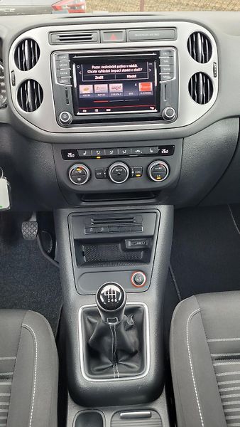 Volkswagen Tiguan (2016) 2,0TDi 110kW Lounge  - fotka 23 z 42