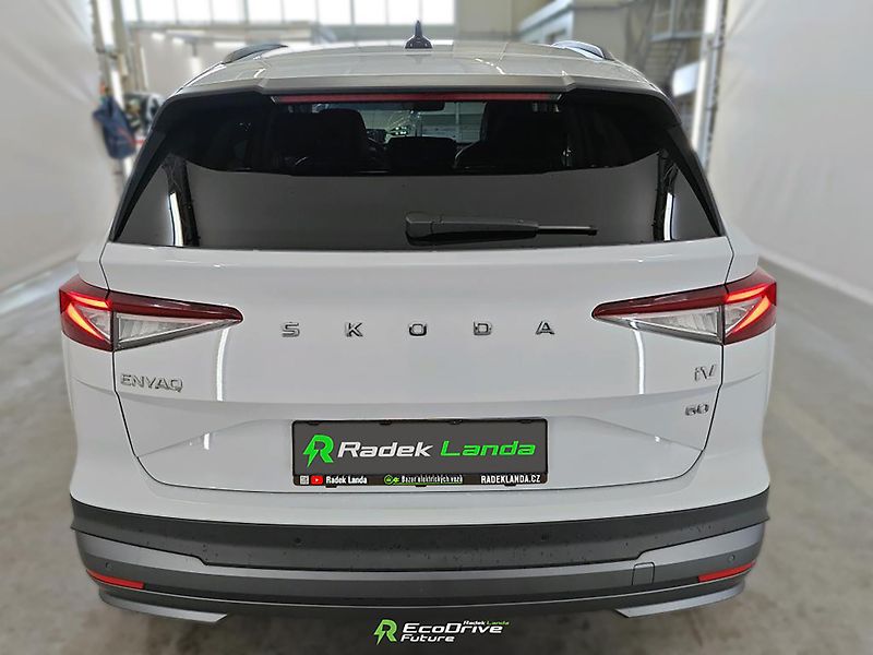 Škoda Enyaq (2021) Kamera | Tažné | Navigace - fotka 6 z 13