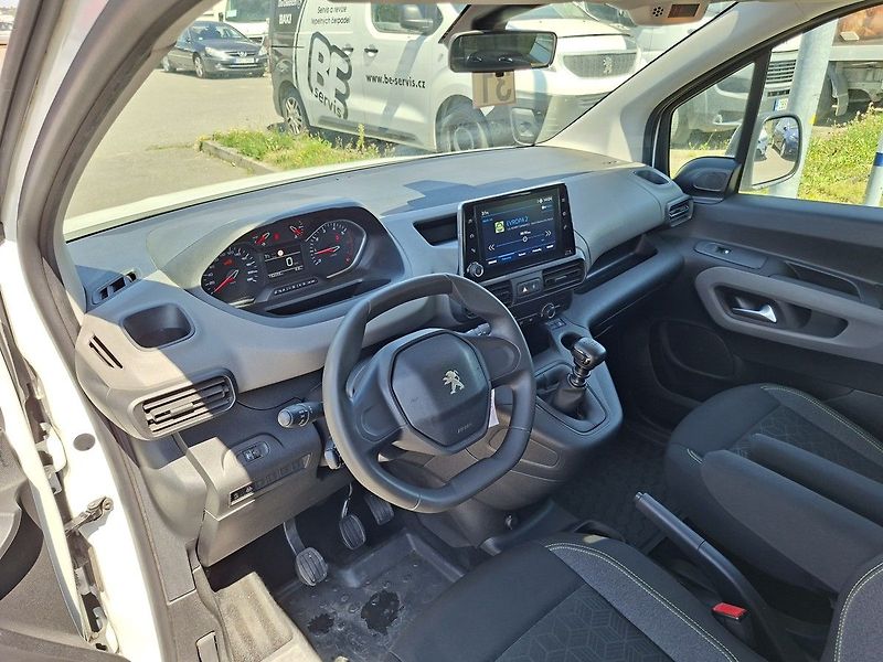 Peugeot Rifter ACTIVE 1.5 BHDi 130k M6 - fotka 12 z 22