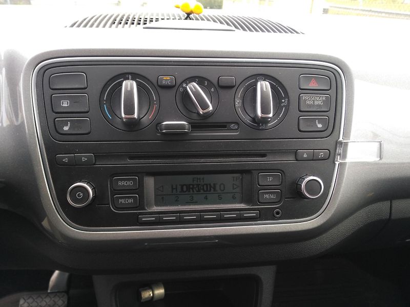 Škoda Citigo 1,0 MPI Automat - fotka 18 z 29