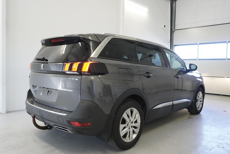 Peugeot 5008 1.6 E-THP ALLURE AUT. - fotka 5 z 32