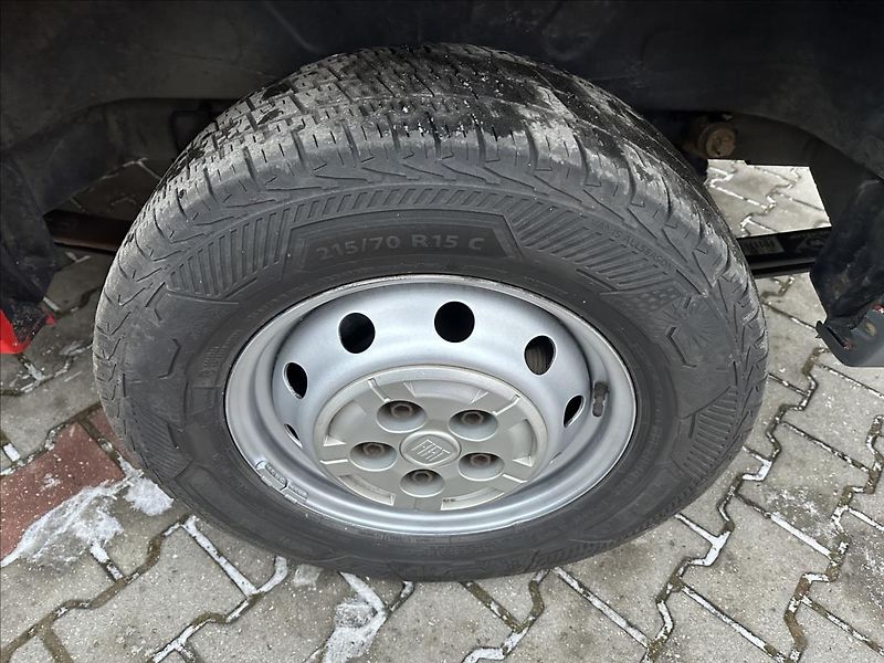 Fiat Ducato 2,3 TAŽNÉ, ZAHRÁDKA - fotka 23 z 24