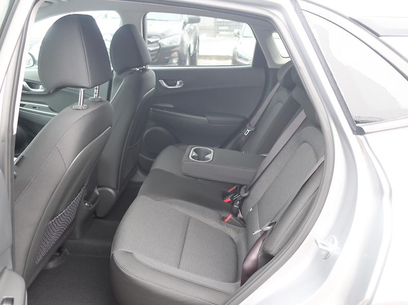 Hyundai Kona 65kWh-150KW POWER STYLE HEADUP - fotka 14 z 32