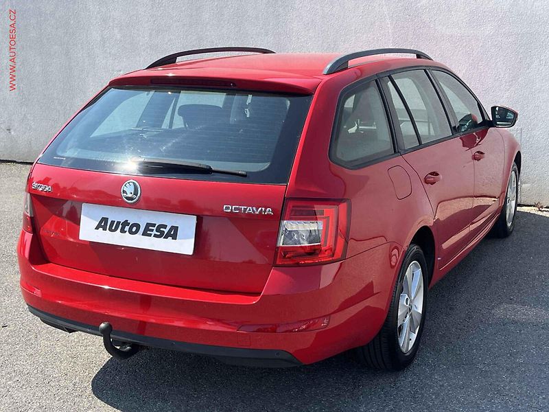 Škoda Octavia (2016) 1.6TDi, 2.maj,ČR, AC, výhřev - fotka 4 z 14