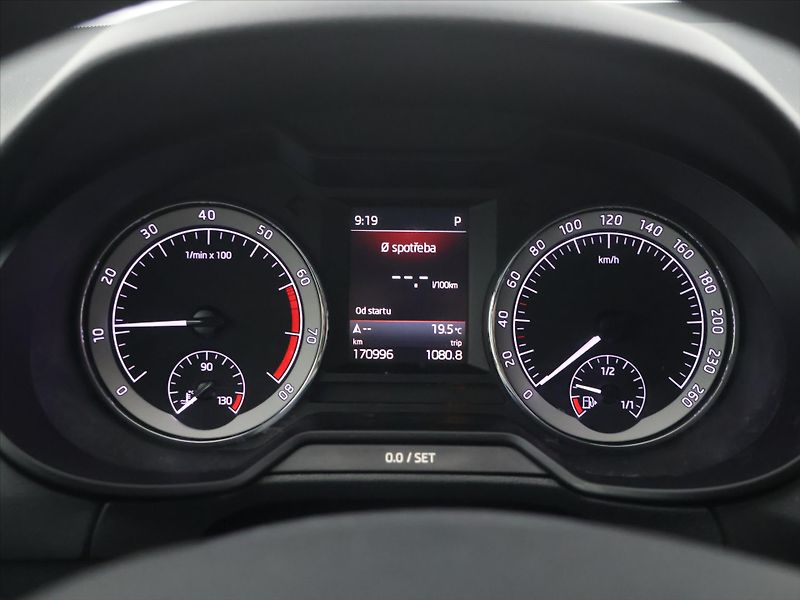 Škoda Octavia 1,5 TSI 110kW DSG Style LED - fotka 15 z 29