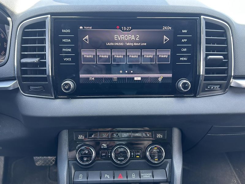 Škoda Karoq Style EDICE 100 DSG 1,6 TDi 85 - fotka 17 z 25