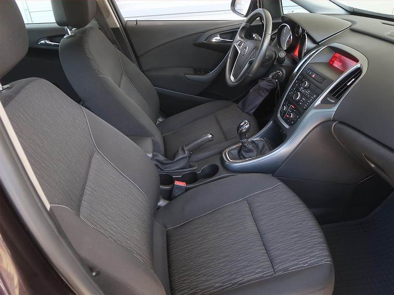 Opel Astra (2016) 1.6 16V, Tempomat - fotka 9 z 14