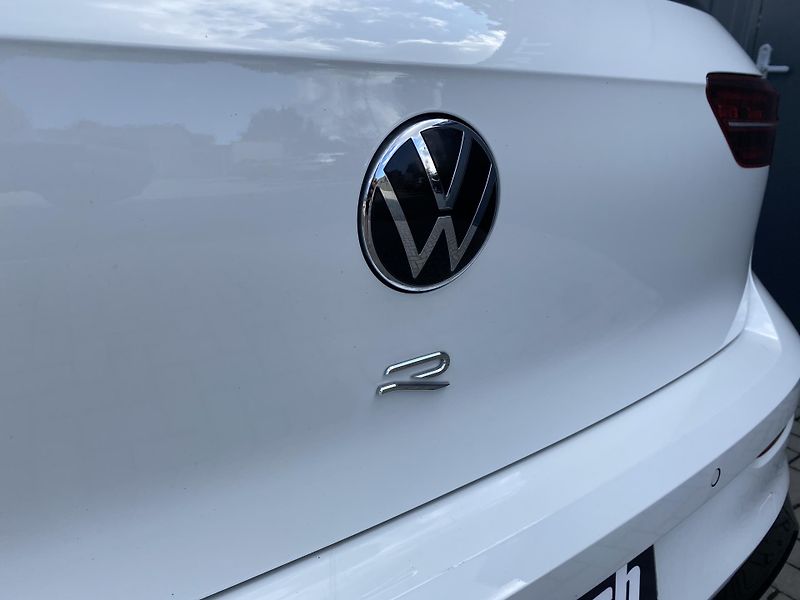 Volkswagen Golf 2.0 TSI 235kW-R-PERFORMANCE - fotka 11 z 41