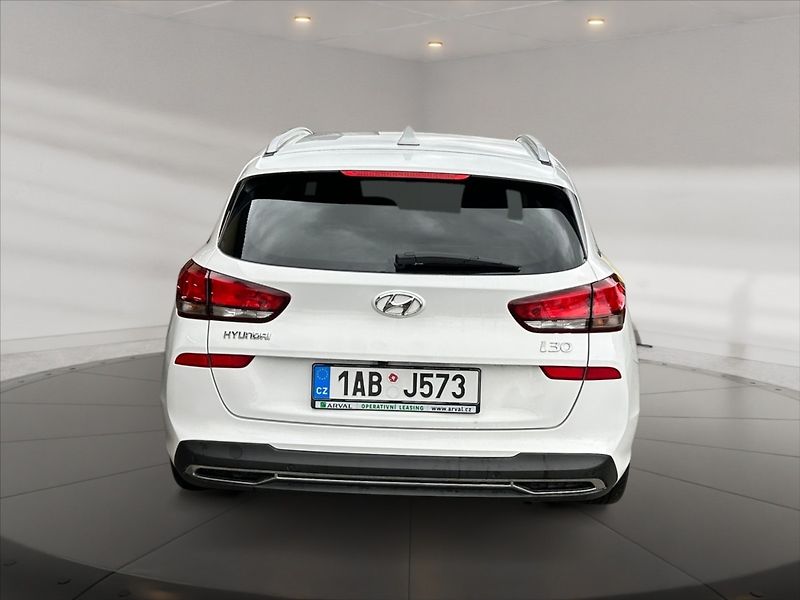 Hyundai i30 1,5 T-GDI Smart - fotka 5 z 11